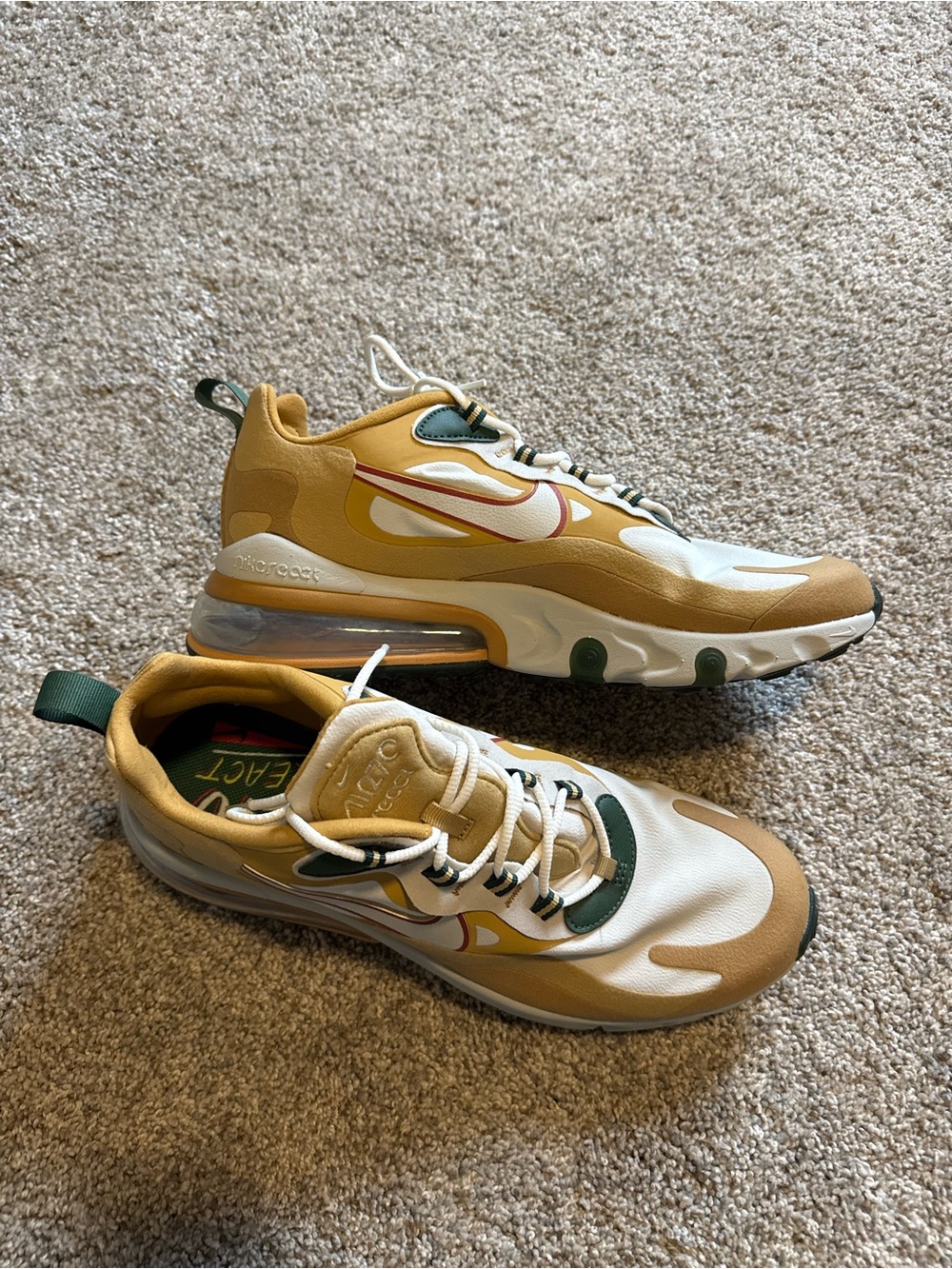 Nike Air Max 270 React
Reggae